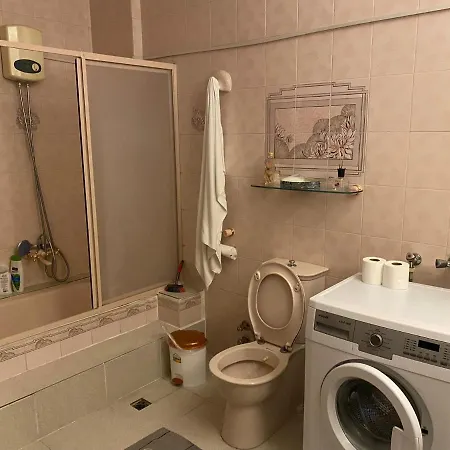 Merkezde Sahil Bandinda Bahriye Ucok Yaninda 3+1 Daire Apartment Fethiye