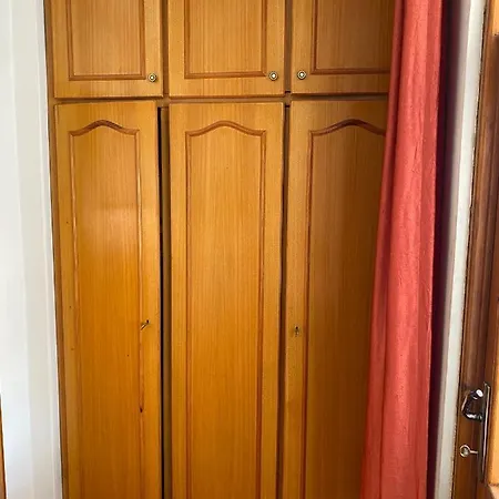 Merkezde Sahil Bandinda Bahriye Ucok Yaninda 3+1 Daire Apartment