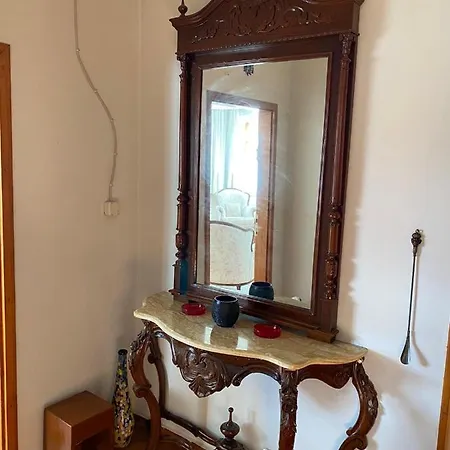 Appartement Merkezde Sahil Bandinda Bahriye Ucok Yaninda 3+1 Daire